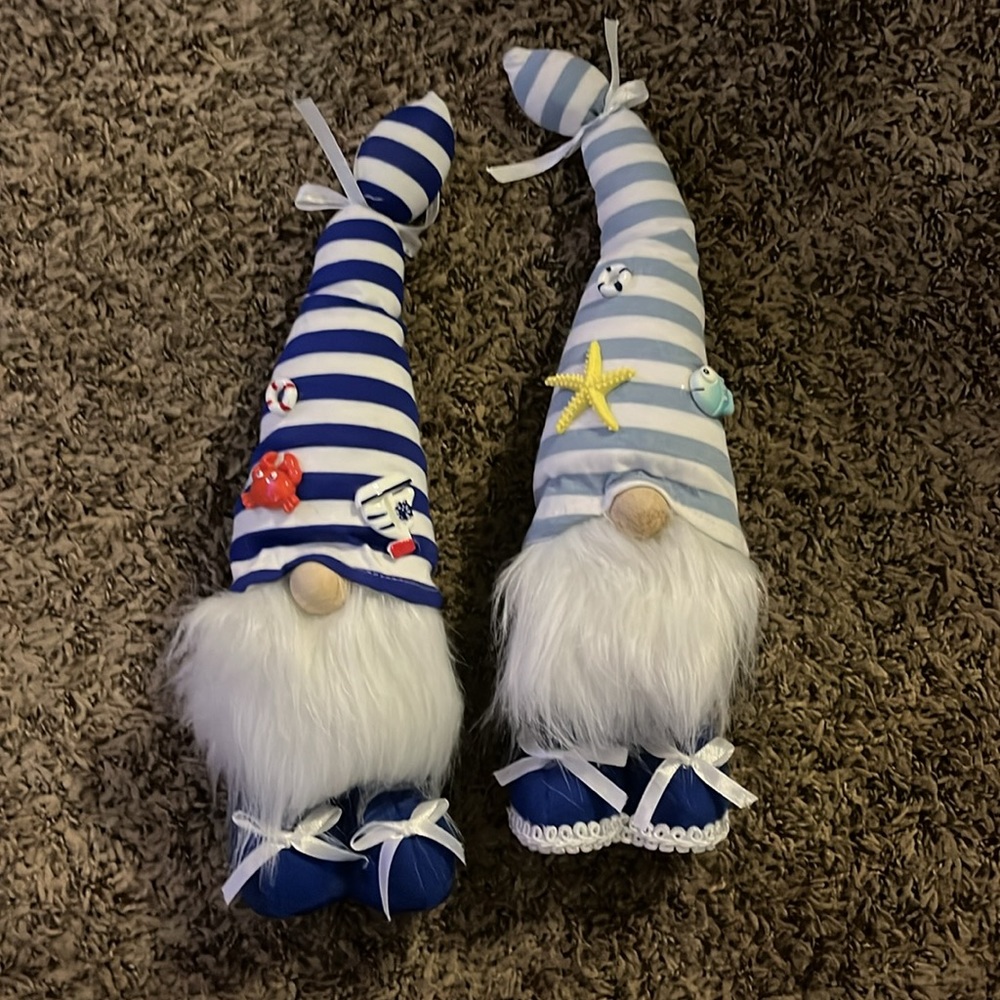 Gnomes - Picture 3 of 5